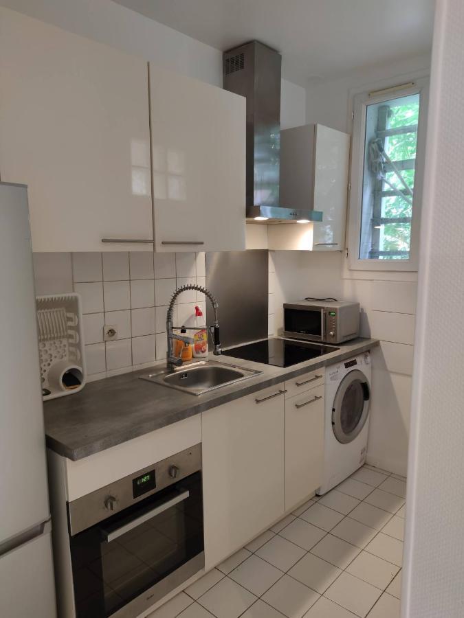Modern 1 Bedroom Apartment Near The Metro. 塞纳河畔伊夫里 外观 照片