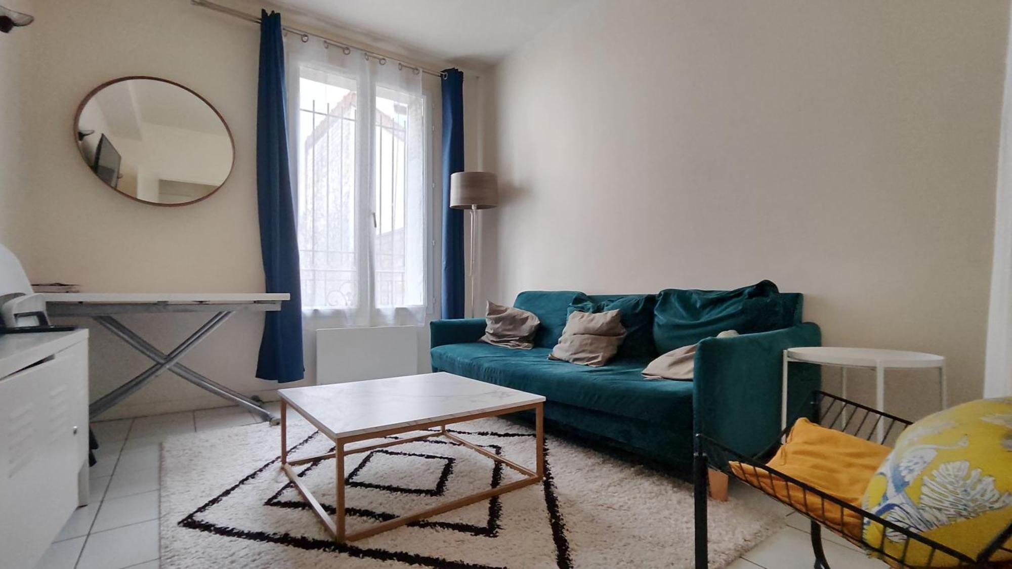 Modern 1 Bedroom Apartment Near The Metro. 塞纳河畔伊夫里 外观 照片