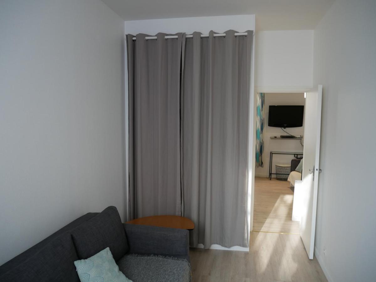 Modern 1 Bedroom Apartment Near The Metro. 塞纳河畔伊夫里 外观 照片