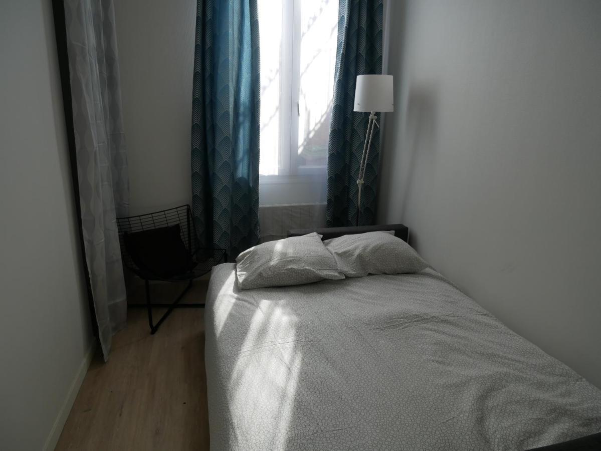 Modern 1 Bedroom Apartment Near The Metro. 塞纳河畔伊夫里 外观 照片