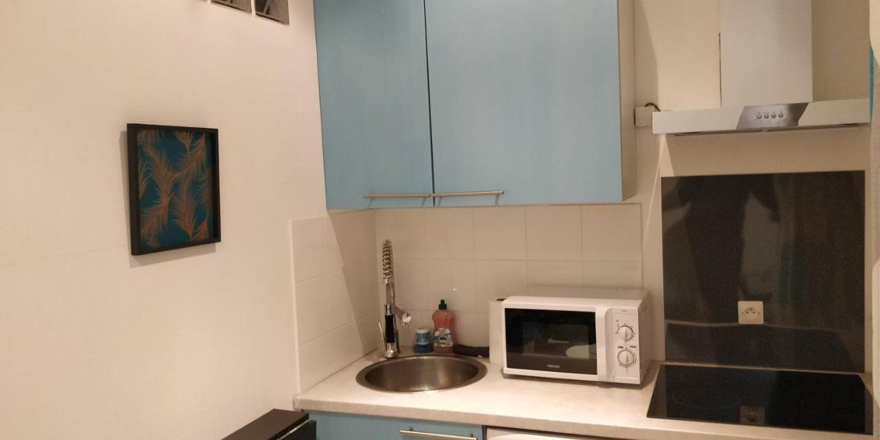 Modern 1 Bedroom Apartment Near The Metro. 塞纳河畔伊夫里 外观 照片