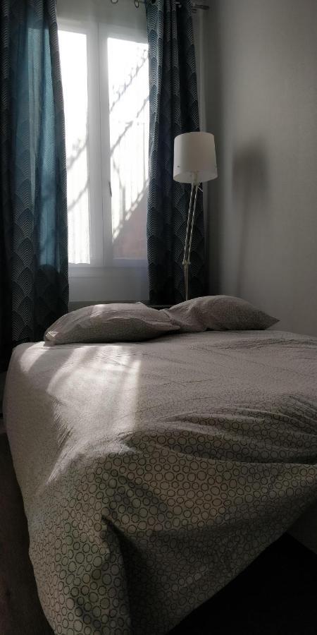 Modern 1 Bedroom Apartment Near The Metro. 塞纳河畔伊夫里 外观 照片