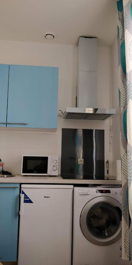 Modern 1 Bedroom Apartment Near The Metro. 塞纳河畔伊夫里 外观 照片