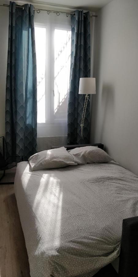 Modern 1 Bedroom Apartment Near The Metro. 塞纳河畔伊夫里 外观 照片