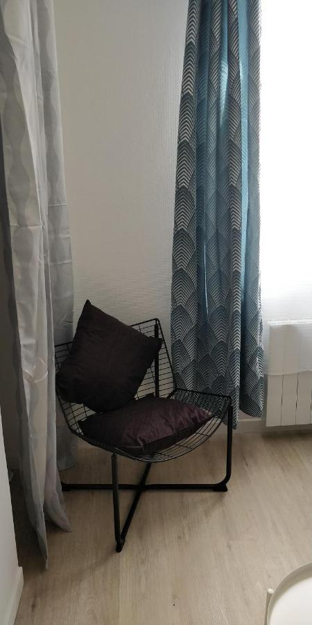 Modern 1 Bedroom Apartment Near The Metro. 塞纳河畔伊夫里 外观 照片