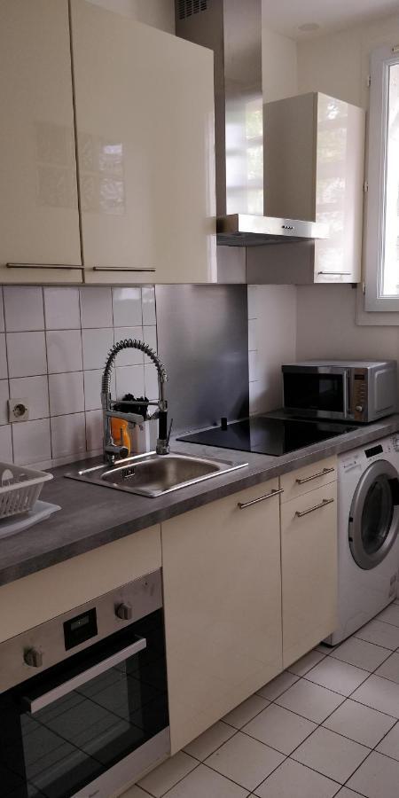 Modern 1 Bedroom Apartment Near The Metro. 塞纳河畔伊夫里 外观 照片