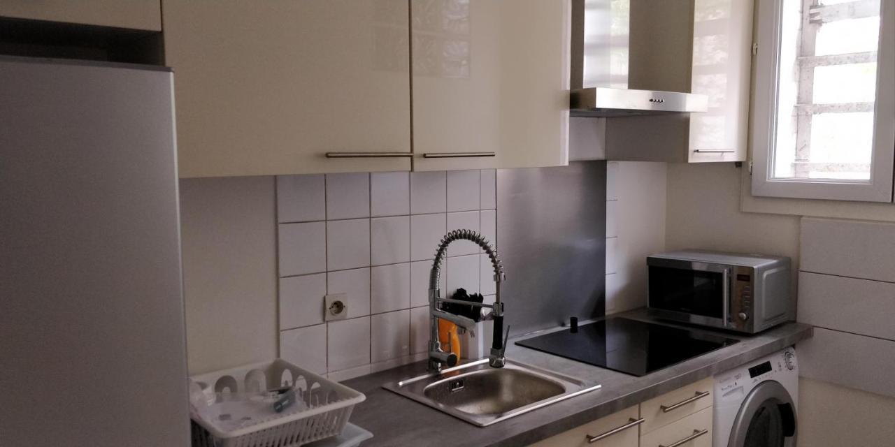 Modern 1 Bedroom Apartment Near The Metro. 塞纳河畔伊夫里 外观 照片