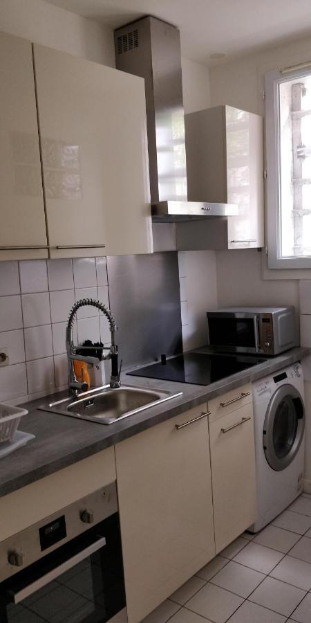 Modern 1 Bedroom Apartment Near The Metro. 塞纳河畔伊夫里 外观 照片